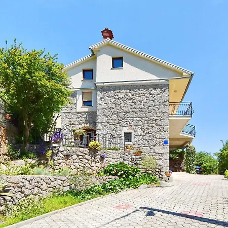 Evici By Interhome Опатія