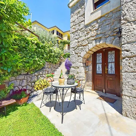 Evici By Interhome *